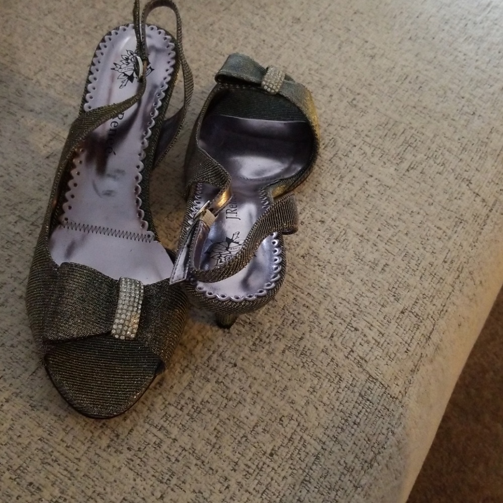 Shoes - Picture 2 of 4